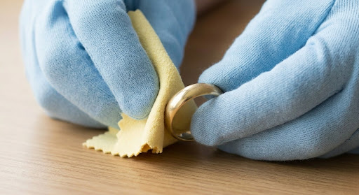 L'Art de Sublimer vos Bijoux en Or 3 Image1 2